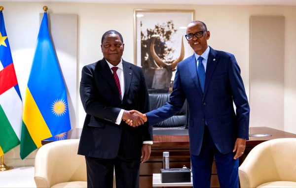President Kagame in discussions with CAR President Touadéra. Photo by Village Urugwiro