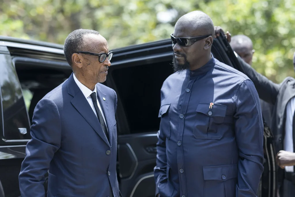 Guinea’s president Mamadi Doumbouya (r.), and Rwandan President Paul Kagame, during the latter’s visit to Conakry, 13 May 2024. Courtesy photo.